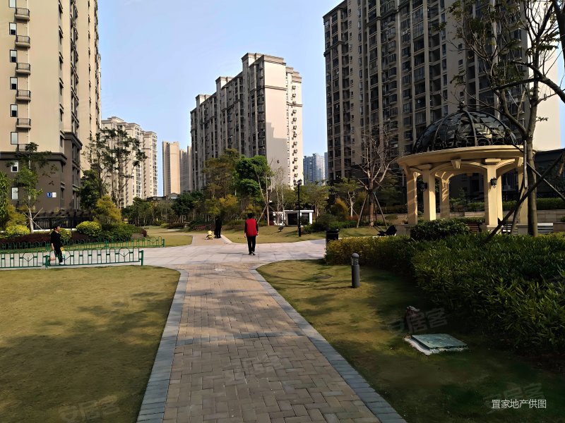 夏商新纪元一期标准3房高楼层采光充足195万