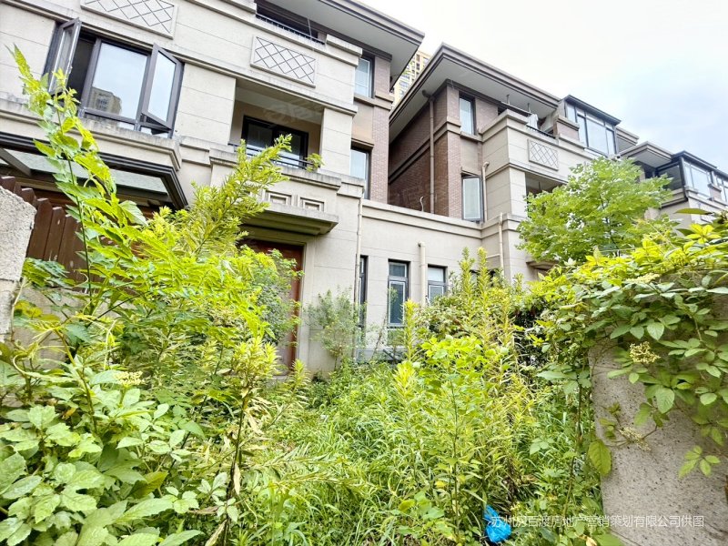 小户型联排别墅!低总价!紧临太湖新城1!