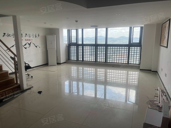 【多图】锐丰中心,科学城租房,可做工作室公司备案交税 地铁口商住