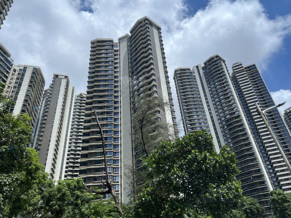 珠海横琴湾仔华发峰景湾价格好说,来来来,市区华发峰景湾高层全海景