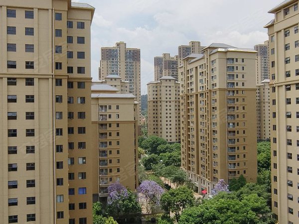 昆明呈贡市政府俊发时代俊园枫香秀苑时代俊园 精装修5房 带全部家具