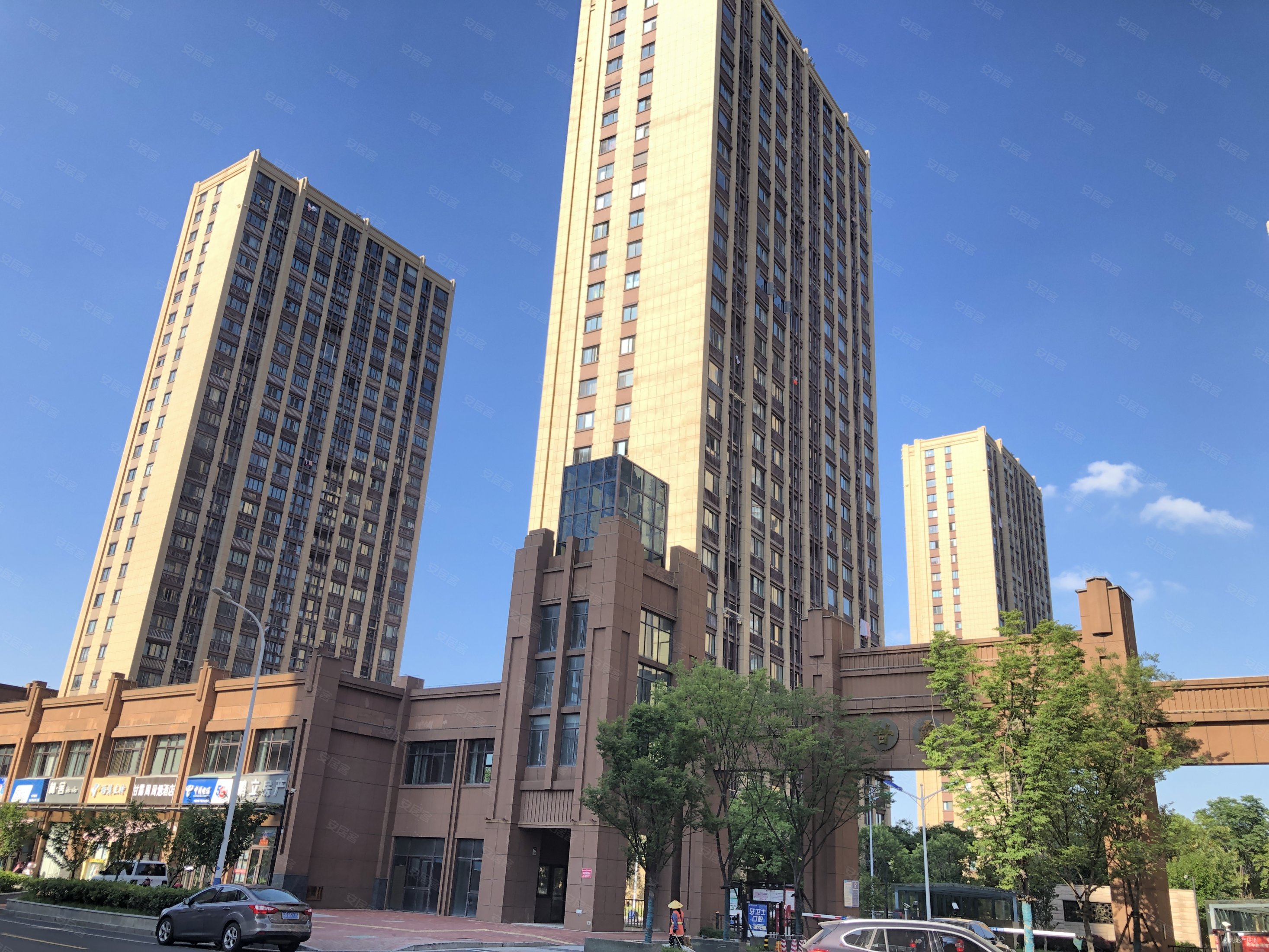 甘露茗苑小3室多套好楼层电梯房在卖需要买房请来电详询