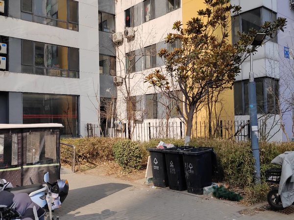 济南槐荫阳光100阳光100国际新城(b区)一楼商住两用  小区环境好出租