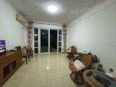 厦门海沧滨海社区新出 绿苑小区精装两房 双阳台 南北通透 价格可谈出租房源真实图片