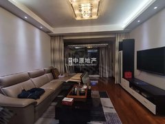 上海嘉定嘉定新城白银路地铁站附近，豪华精装4房，适合居家，一家人居住，出租房源真实图片