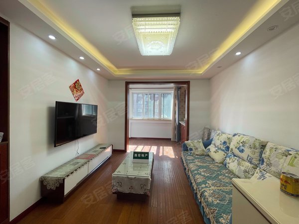 上海奉贤金汇金碧苑近金汇龙湖天街  出门就是快速公交站  业主自住