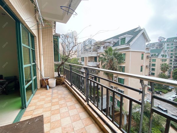 夏湾租房,带平台 银石雅园顶楼复式出租 随时可以看房,香洲租房-珠海