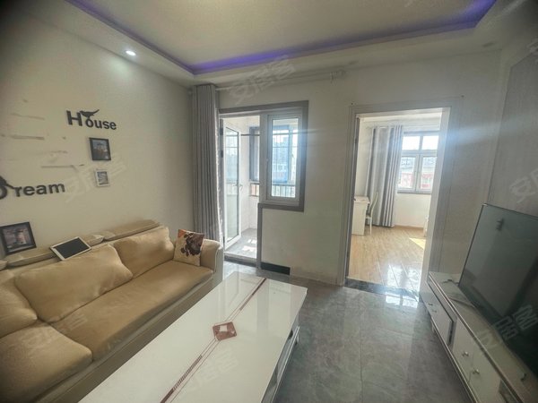 鹤沙航城精装一房出租随时看房拎包入住