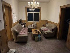 鹰潭月湖月湖城区市中心凯翔对面，新建村3房2厅1卫100平，楼梯房85925出租房源真实图片
