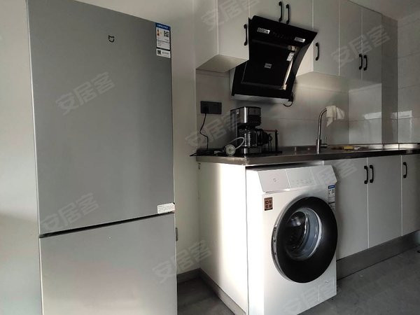 无锡江阴澄江中梁壹号公馆(商住楼)八佰伴忠义街精装复式公寓两室.