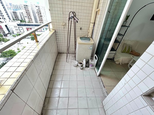 广州海珠广州大道南翠馨华庭翠馨华庭电梯两房,业主急租,家电齐全出租