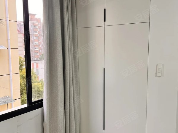 金华东阳横店繁荣街266-308号楼全智能带投影公寓无中 拎包入住 可月付 随时看房出租房源真实图片