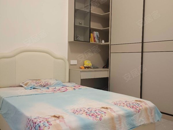 深圳龙岗坂田雅园居当天签约送电动车 雅园居 品牌公寓 1房1厅 电梯精