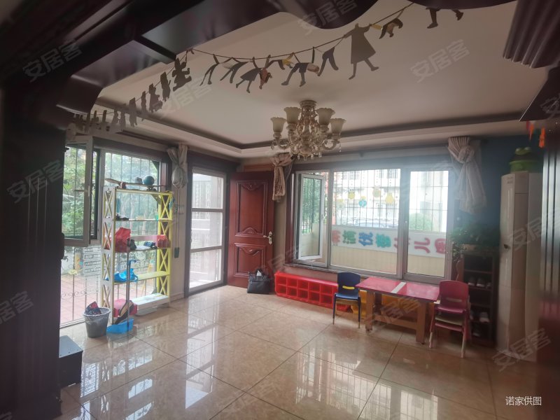 富山花园 临地铁 交通便利 商圈成熟 豪华设计 近医院