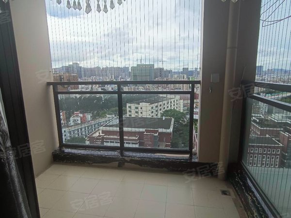 豪园,坂田租房,信义嘉御山,精装4房住家装修,配套齐全,龙岗租房-深圳