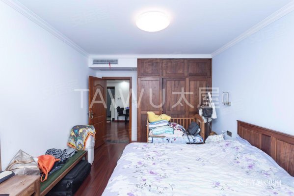 上海大众汽车公寓南向采光好近地铁产权清晰精装修