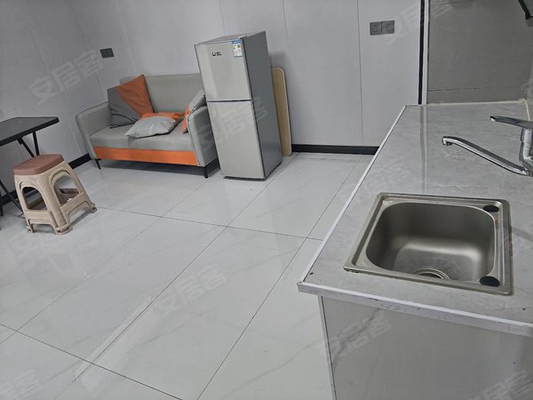 金华浦江县浦江城东三禾路19,88号楼三禾电梯公寓精装修房，配套齐全，拎包入住，专人管理，卫生整洁出租房源真实图片