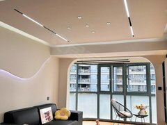 上海黄浦淮海中路精装整租包物业 近地铁独门独户 押一付一 民用水电 可办居住出租房源真实图片