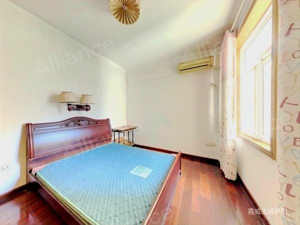 美地家园3室2厅2卫134.2㎡南北131万