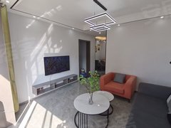 常州金坛新城吾悦广场房屋!岸头佳园1室1厅精装修!可押一付一电梯房!有网络!出租房源真实图片