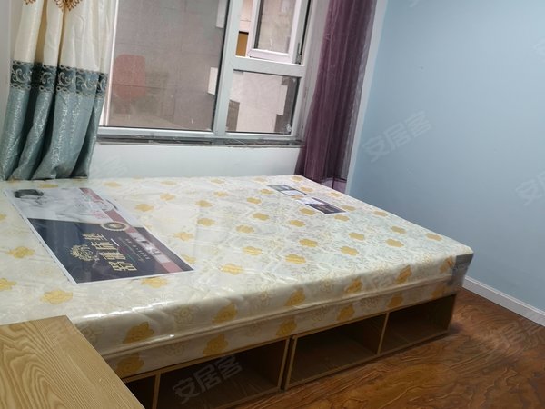 成都郫都蜀都万达华宇天府花城北区华宇天府花城单间量多任选,万达华府旁边,看房随时可看,无中介出租房源真实图片