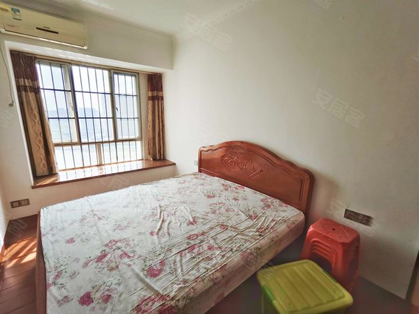 广州番禺南浦敏捷金月湾敏捷金月湾 电梯大四房 一线江景 家私齐全