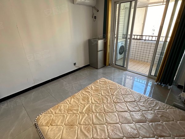 上海浦东曹路金海华城康平佳苑曹路地铁口800米康平佳苑 超大阳台一室