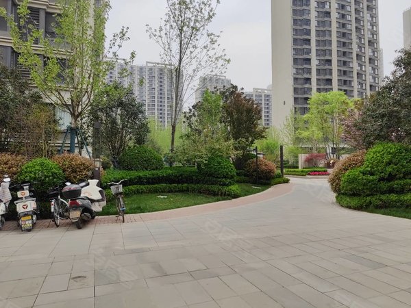 西安西咸新区沣西新城万科大都会云境吾悦广场  万科大都会在 精装2室