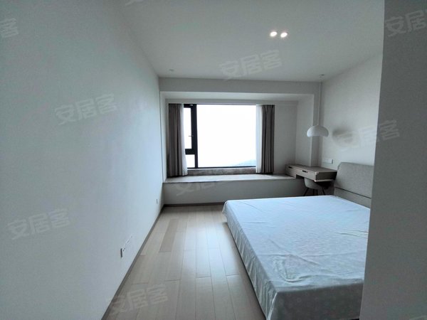 海宁长安镇农发区绿城华景川之江明月绿城华景川之江明月 阳光充足 精装修 3室2厅2卫出租房源真实图片