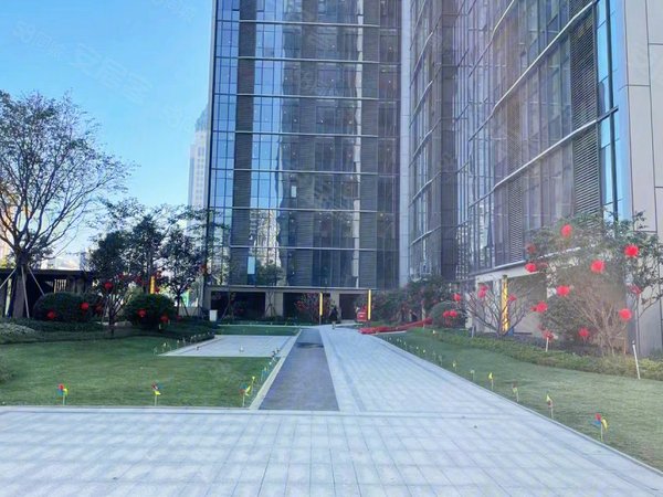 【多图】龙光玖龙汇,保税区租房,龙光玖龙汇复式二房1900包管理费