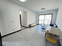 惠州惠阳经济开发区半岛附近精装四房！家私家电齐全，拎包入住。密码看房出租房源真实图片