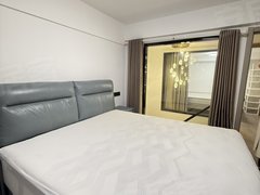 无锡江阴澄江八佰伴旁华隆公寓，楼上2个房间，价格可谈，随时看房，有密码出租房源真实图片