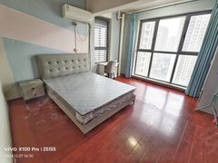 张家港金港金港中心金香花苑丨精装合租大单间丨检漏房同类丨纯个认房原无中介费出租房源真实图片