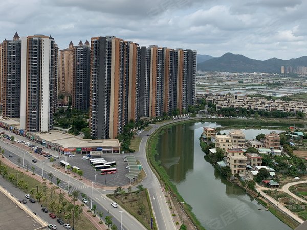 中山三乡三乡镇政府雅居乐万象郡2期雅居乐万象郡2期 4室2厅2卫 2200