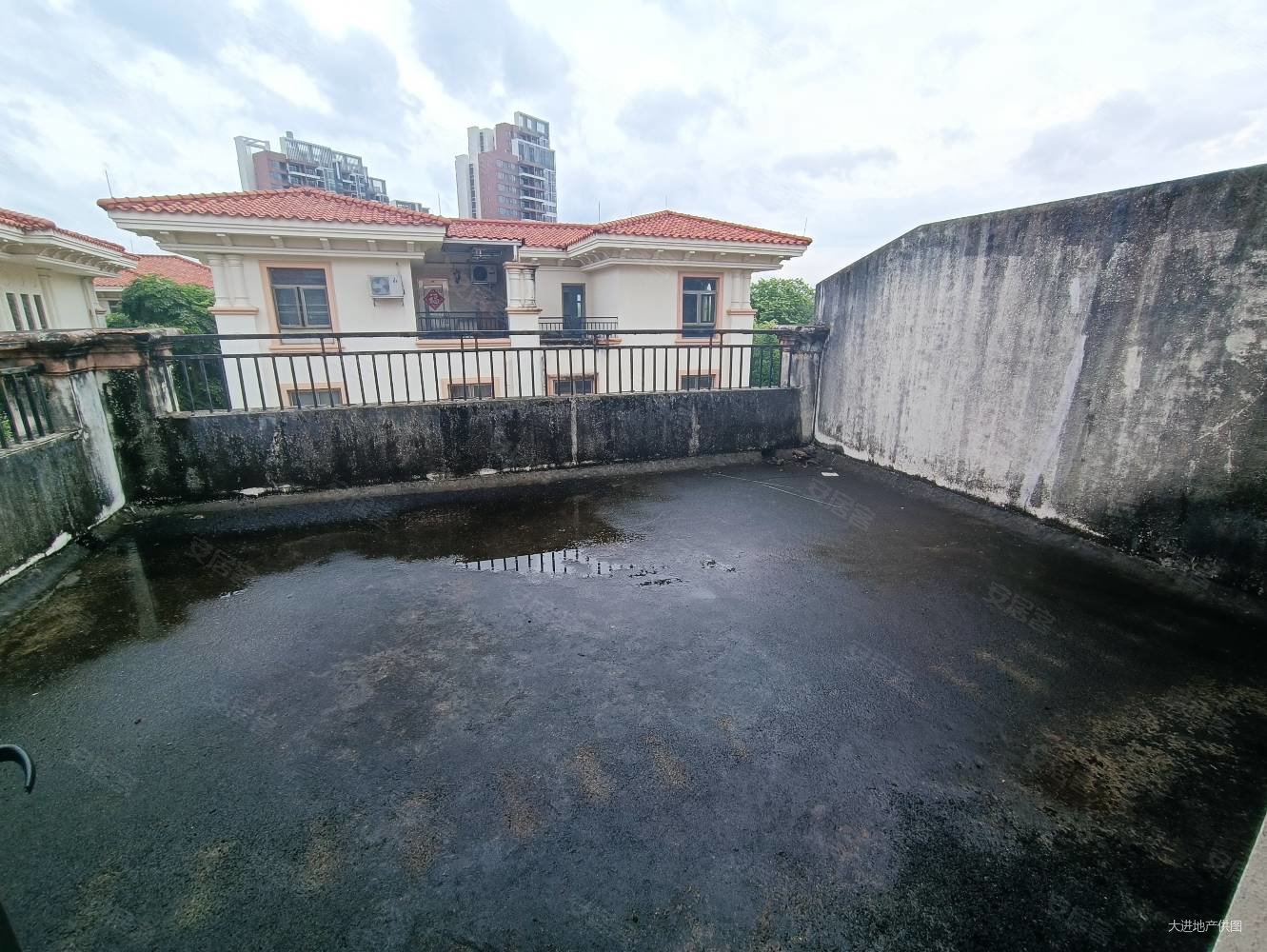 街口中心区送地下室送150方大花大花园兴业海逸半岛联排别墅
