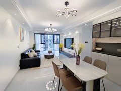 湘潭岳塘建设路口本月新上SOHO 1室1厅1卫 精装修 南北通透 电梯房出租房源真实图片