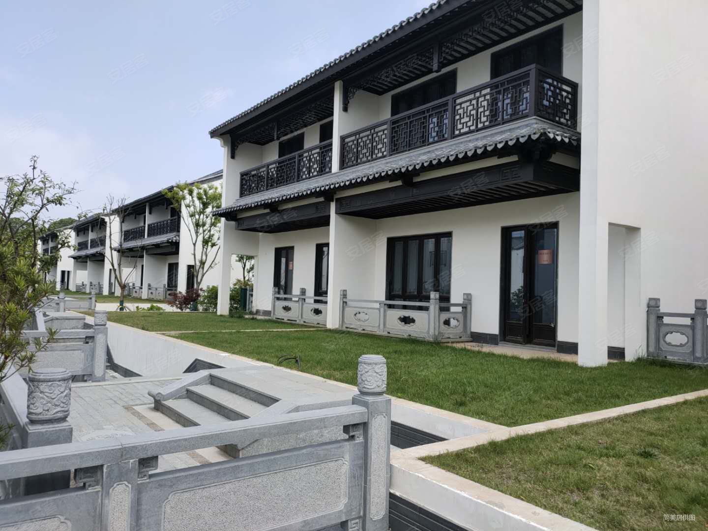 新中式园林独栋别墅,赠送花园600平,天然居文化坞二手房,688万,5室3厅
