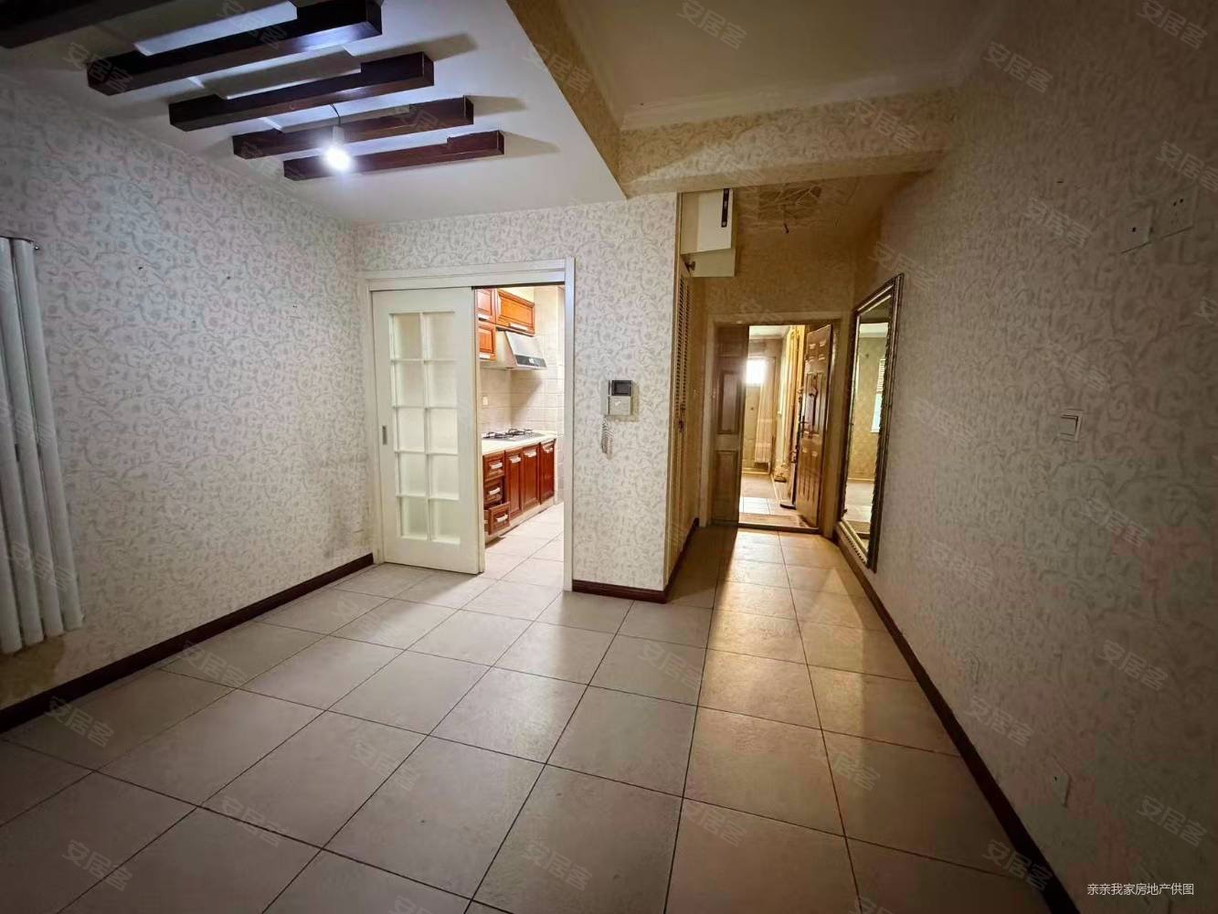 秀水花园 临地铁 出行方便 满五