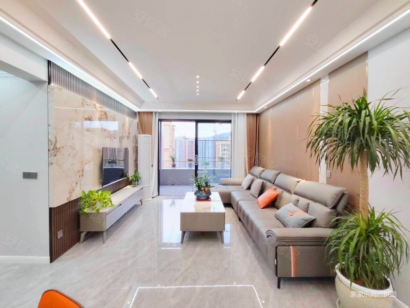 康德城二期大厨房4房朝南视野霸道采光好户型方正