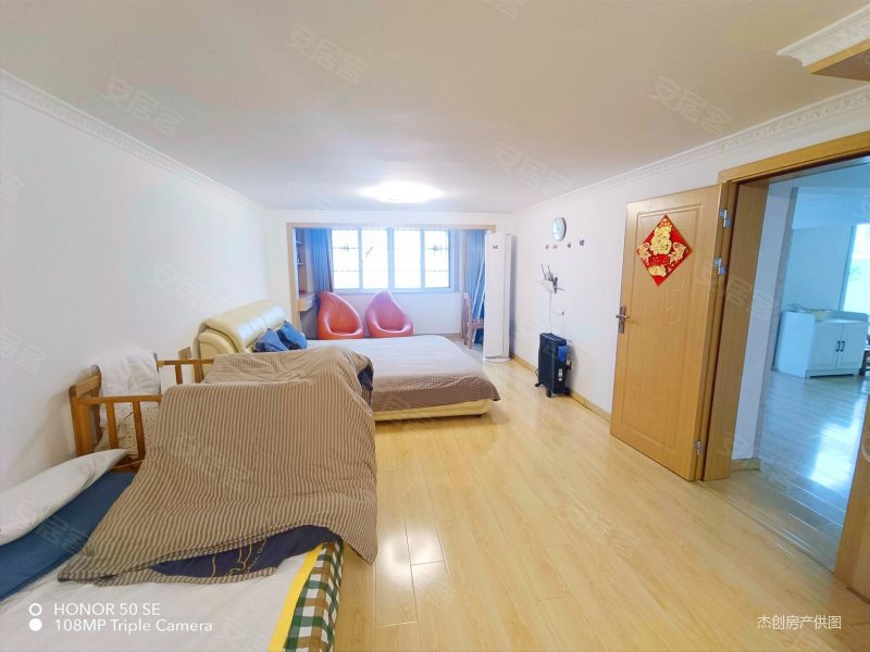 祥和公馆  在售复式带露台上下精装修有200平家电家具全送