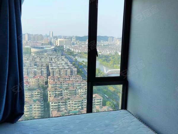 杭州萧山城厢嘉富广场潘水地铁口,汇德隆超市楼上,嘉富广场民用水电