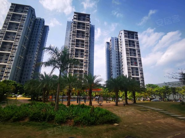 南宁邕宁蒲庙镇滨江阳光水岸江景,精装3房配齐,4台空调,拎包入住出租