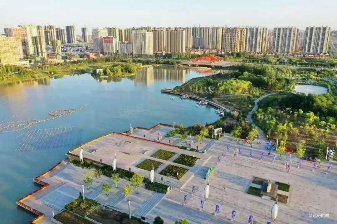 绿地一期3室精装出售可按揭