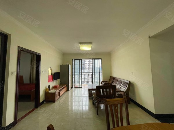 【多图】阳光尚都,良庆周边租房,凤凰路 阳光尚都4室2卫 一千五 配套