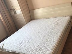 龙口东城区兰兴路松岚苑,一室,电梯房,随时看房,家具家电齐全出租房源真实图片