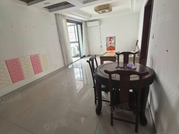 苏州吴江盛泽星月翡翠半岛出租翡翠半岛两室带阳台1850一个月看上可以