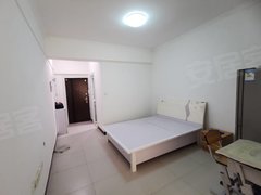 喀什喀什市喀什城区月租月付 环疆附近 草湖国际电梯 单身公寓 家具家电齐全出租房源真实图片