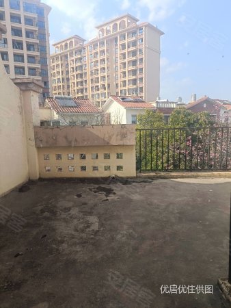 中心位置 联排别墅 地上三层带前后花园 总价115万,万辉星城紫鸢堡