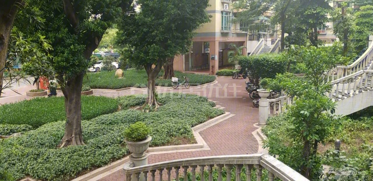 田心花园2室1厅1卫68㎡东168万