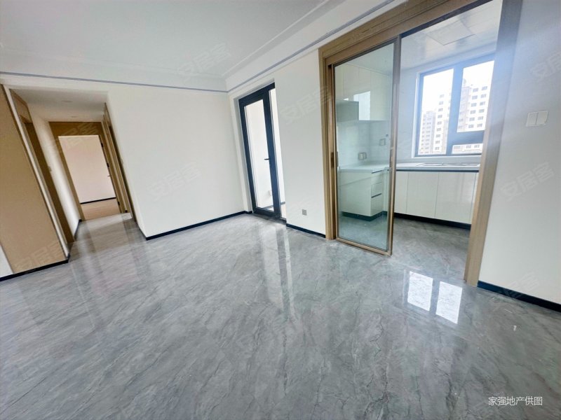 山钢悦和山海单价1万精装修送车位现房随时看房